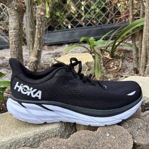 Hoka One One Men's Clifton 8  - BWHT Size 10 - 2E (Wide) - 1121374